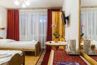 Отель Hotel PRL RZEMIEŚLNIK Закопане Двухместный номер с 2 отдельными кроватями-18